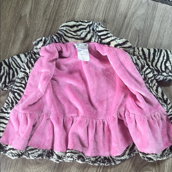 Widgeon Stylish Zebra Print Kids Faux Fur Coat 9M - Picture 4 of 5
